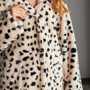 Dalmatian print coat - beige